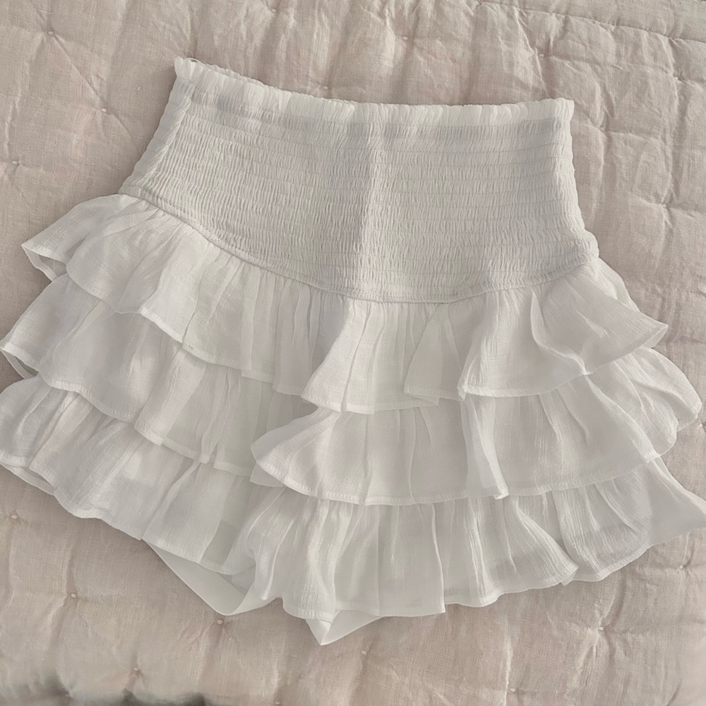 Adorable Cotton Candy LA white ruffle tier skirt.